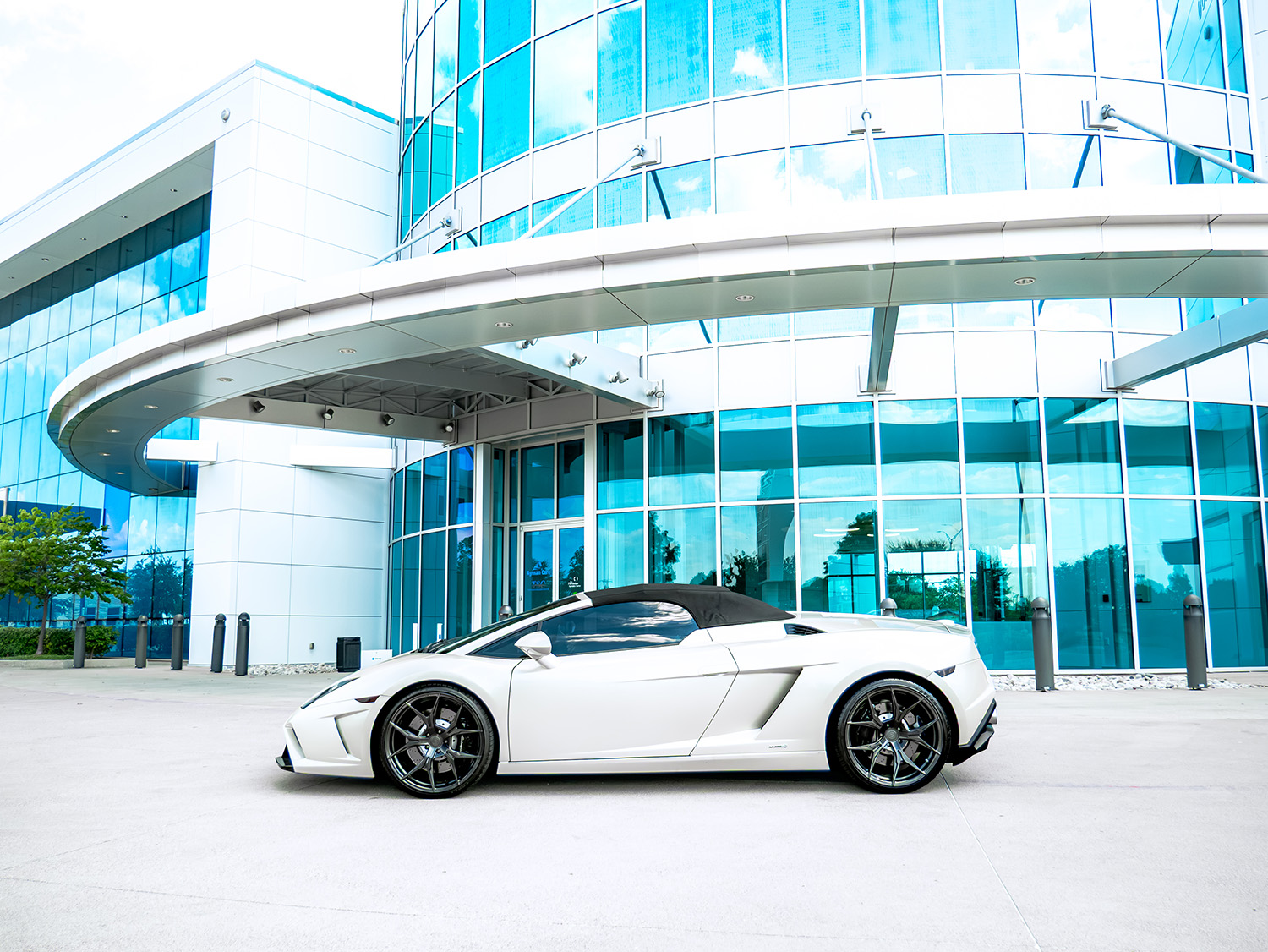 2013 Lamborghini Gallardo Spyder LP 560-4 — photo 2 of 30