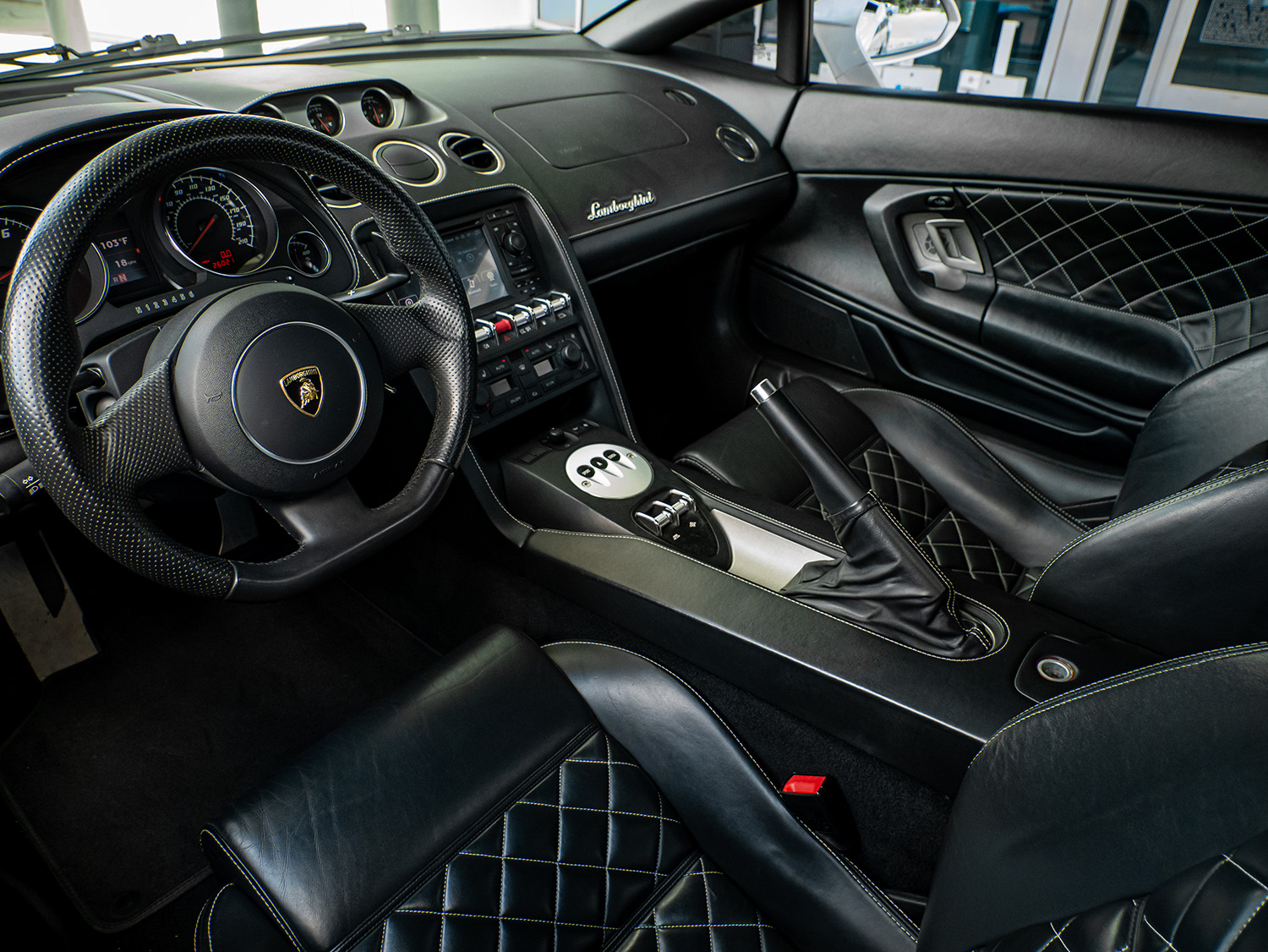 2013 Lamborghini Gallardo Spyder LP 560-4 — photo 22 of 30