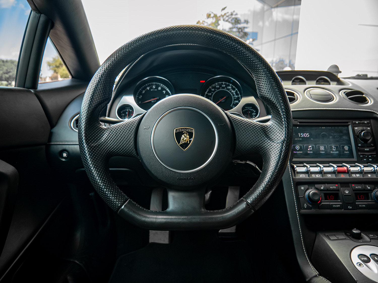 2013 Lamborghini Gallardo Spyder LP 560-4 — photo 27 of 30