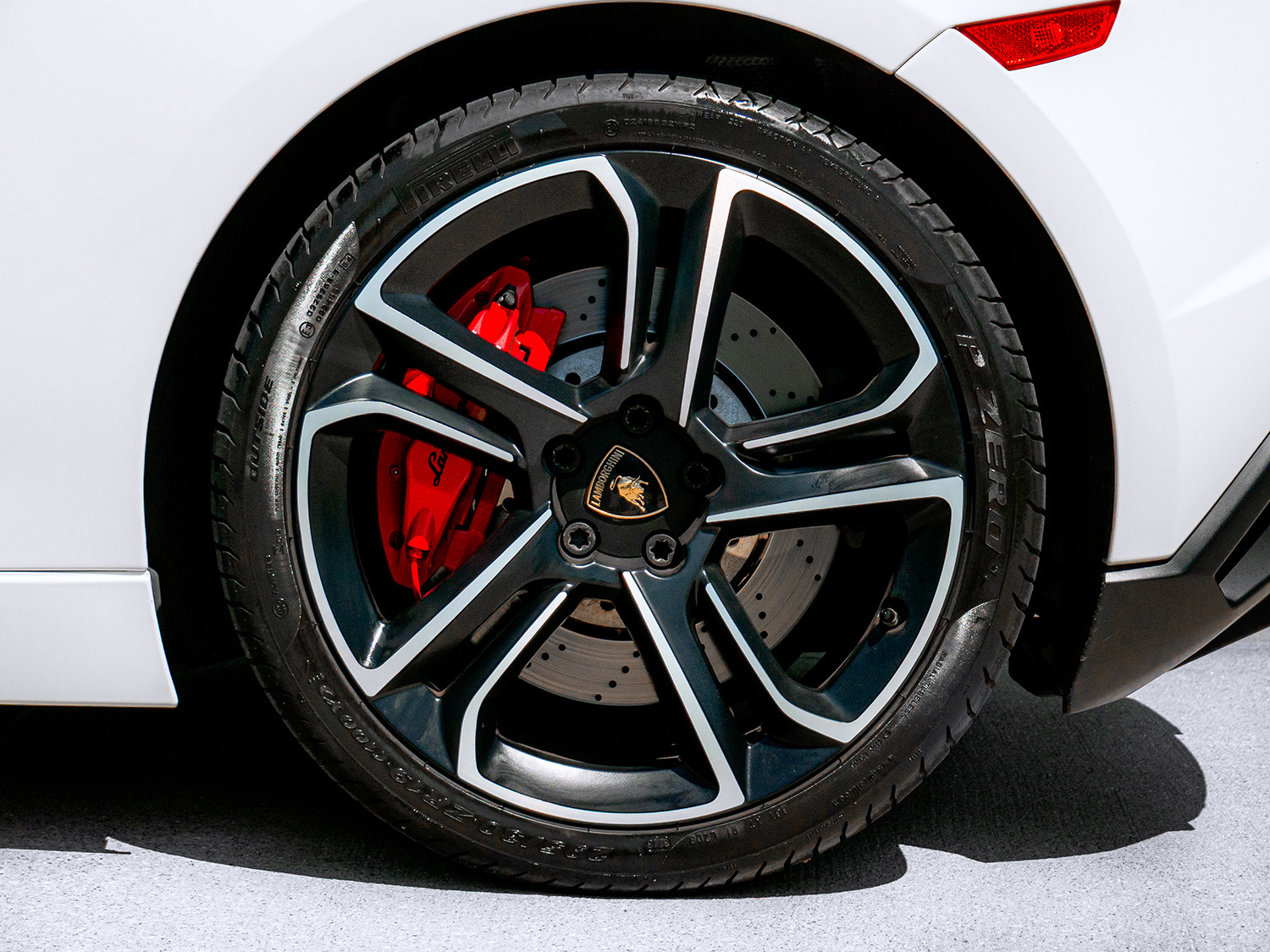 2014 Lamborghini Gallardo Spyder LP 560-4 50th Anniversary Final Edition — photo 20 of 30