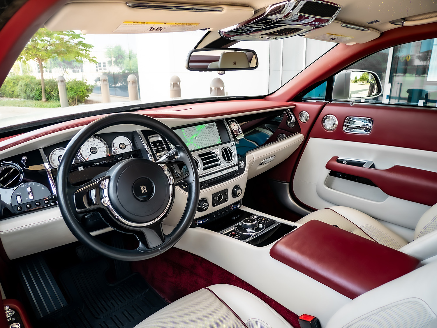 2017 Rolls-Royce Wraith — photo 24 of 30