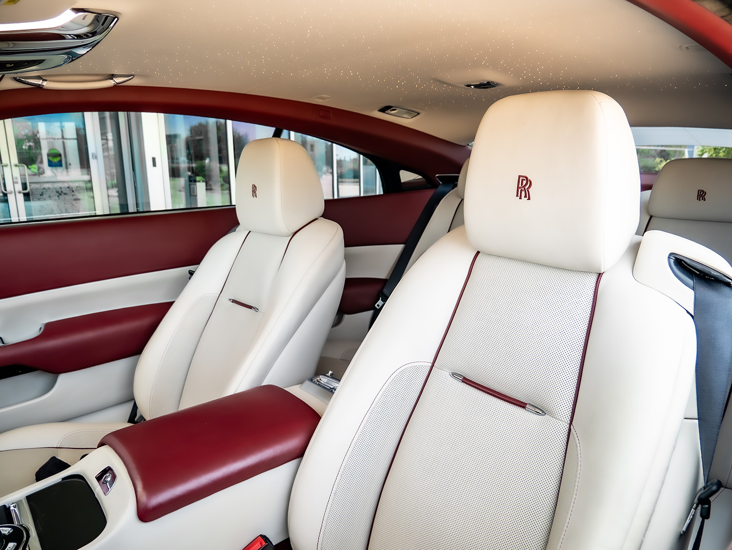 2017 Rolls-Royce Wraith — photo 25 of 30