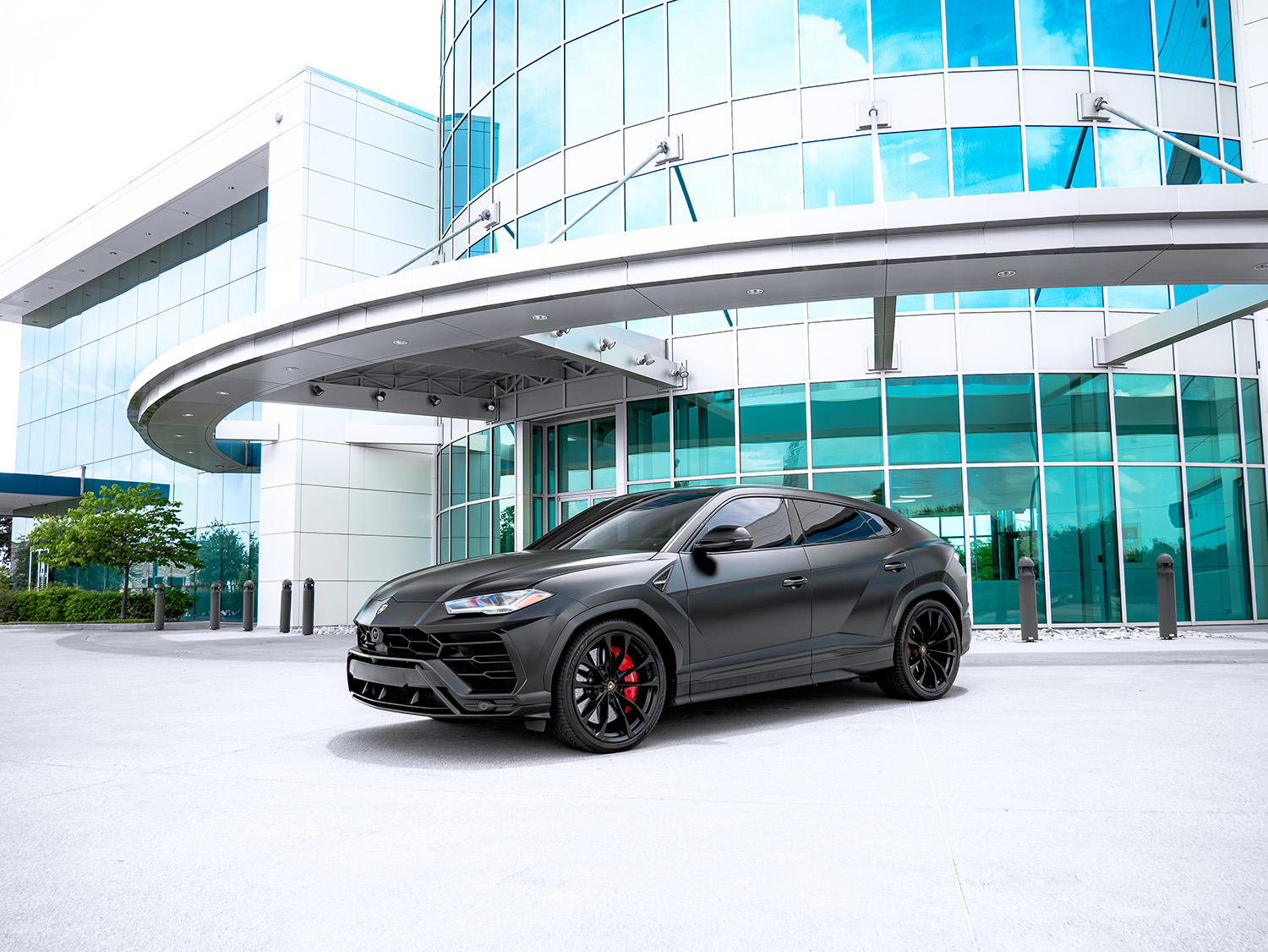 2021 Lamborghini Urus — photo 1 of 30