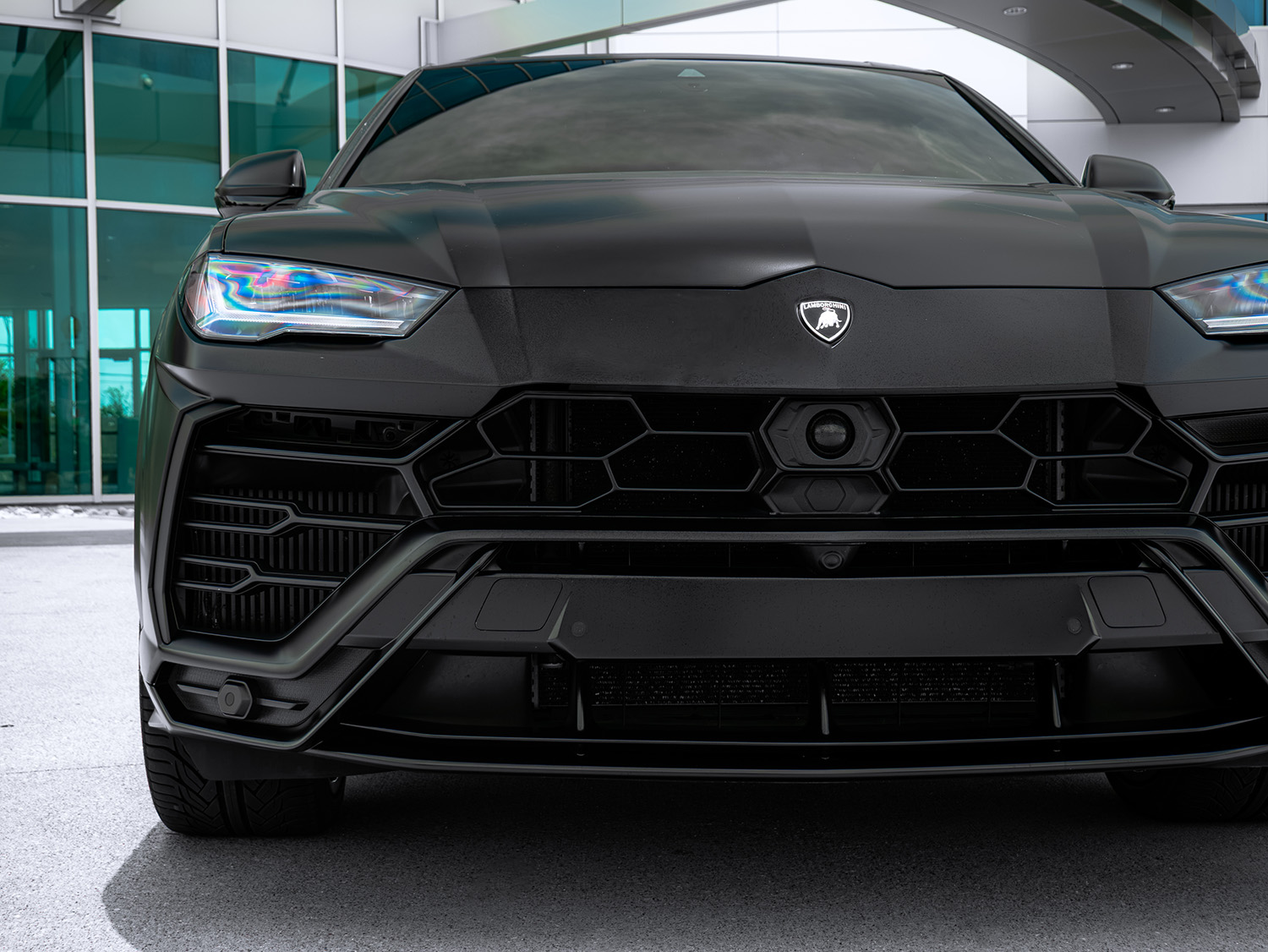 2021 Lamborghini Urus — photo 10 of 30
