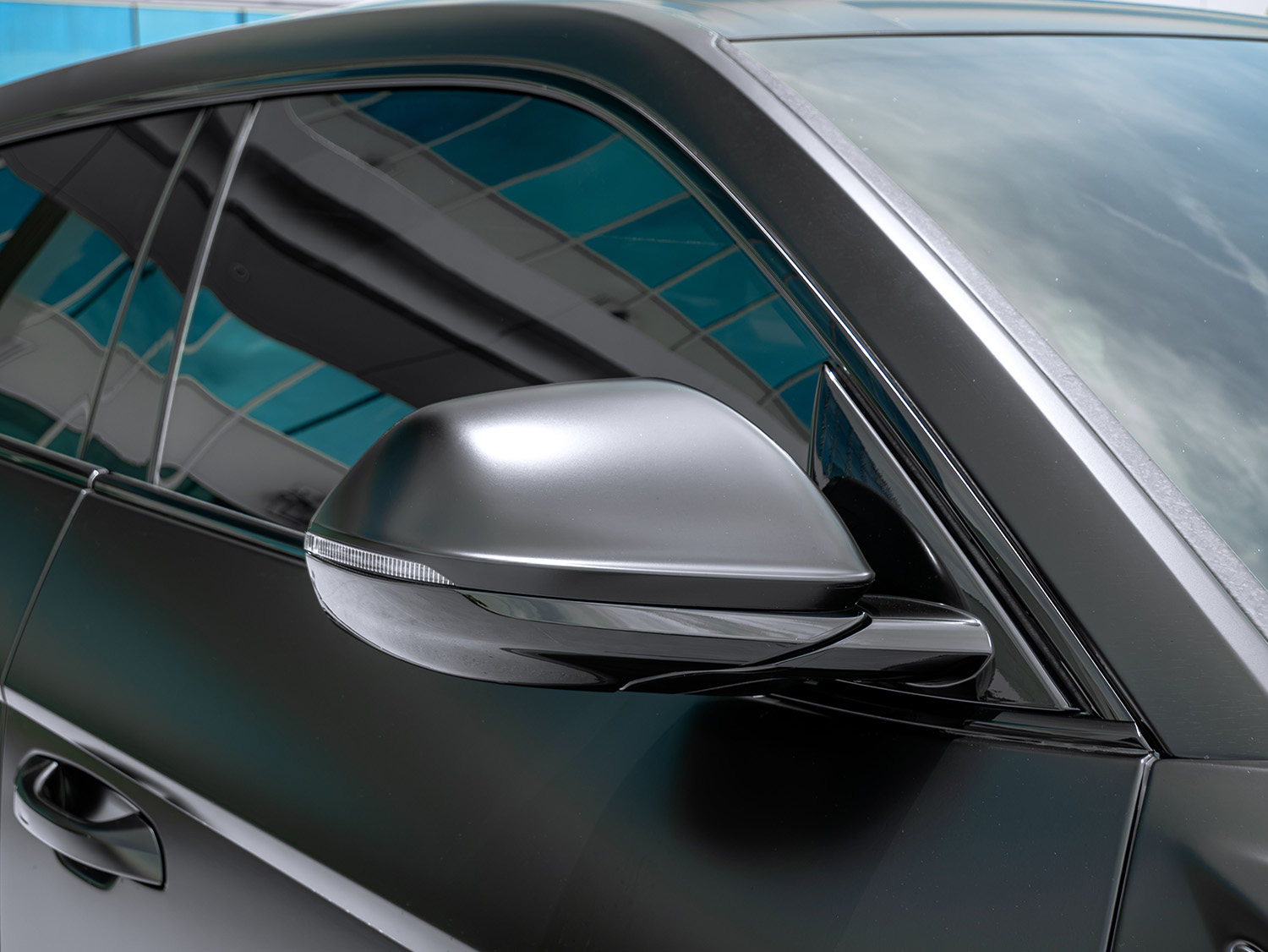 2021 Lamborghini Urus — photo 15 of 30