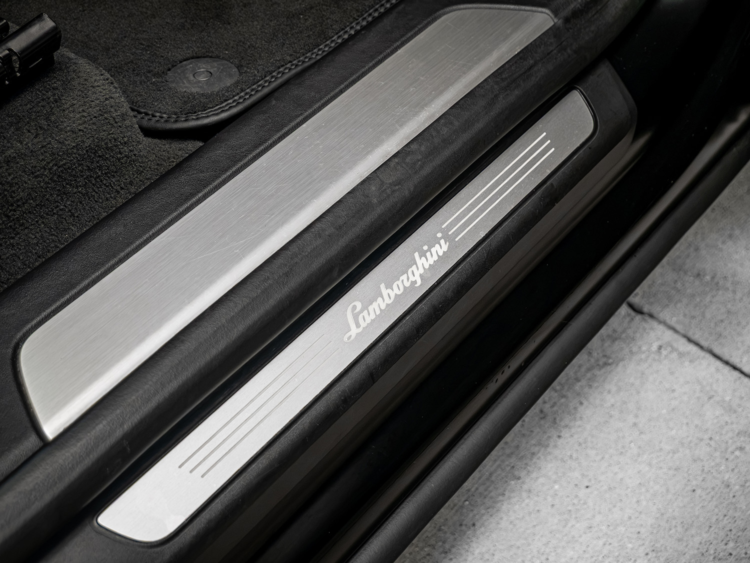 2021 Lamborghini Urus — photo 28 of 30