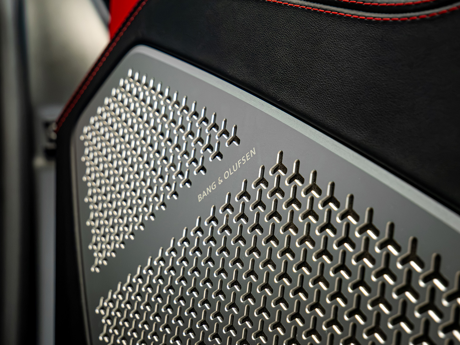 2021 Lamborghini Urus — photo 29 of 30
