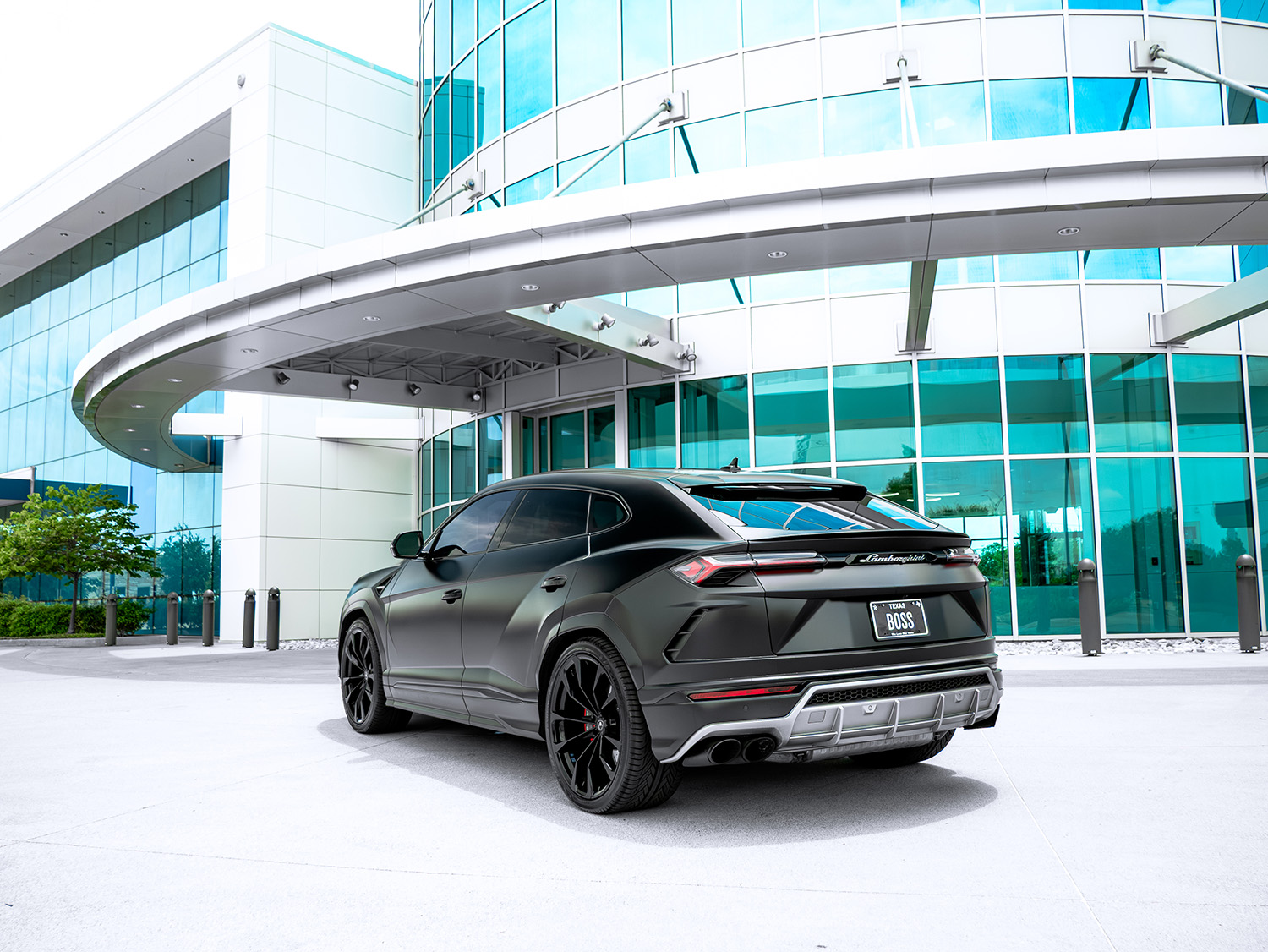 2021 Lamborghini Urus — photo 3 of 30