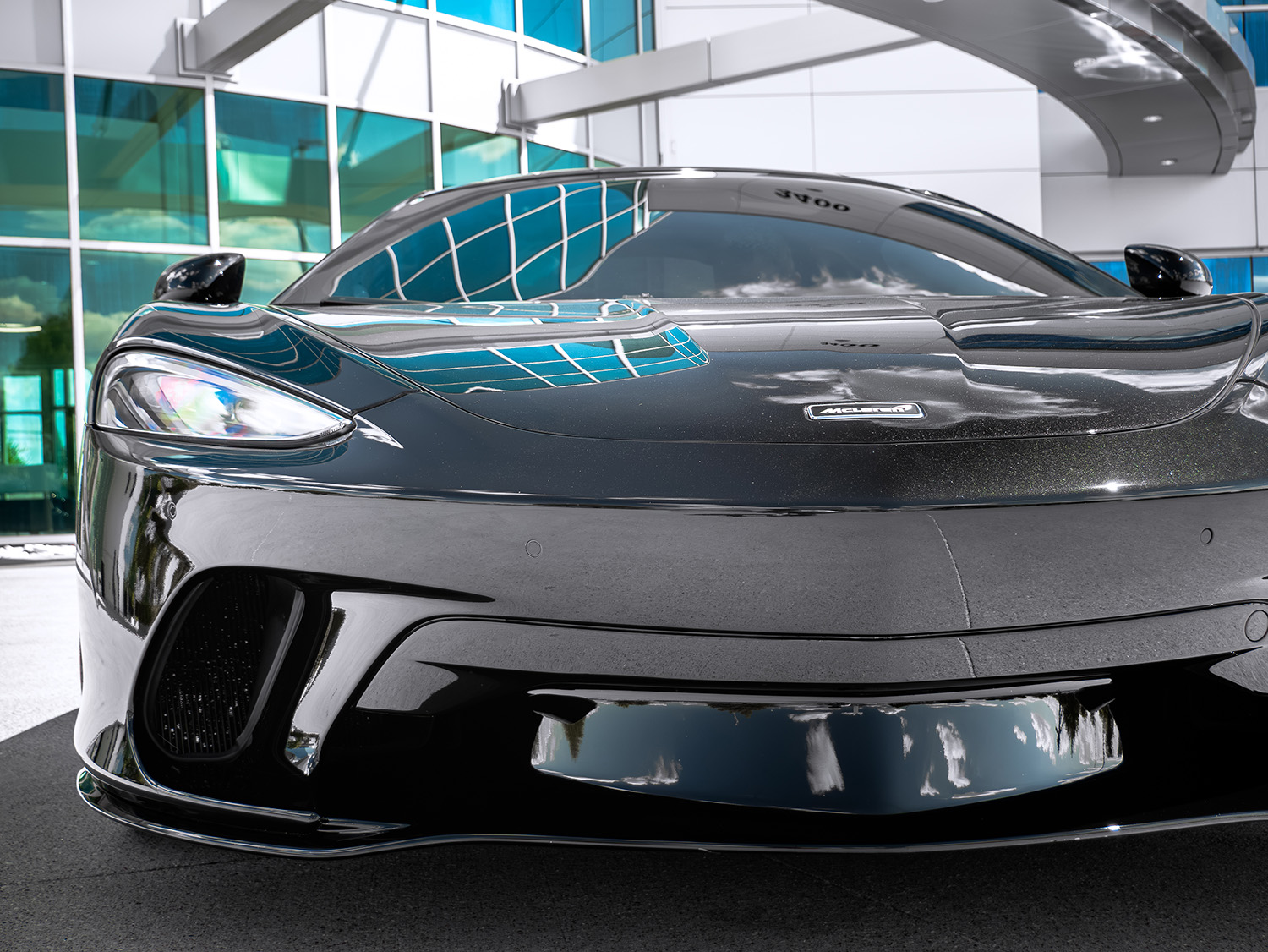2023 McLaren GT — photo 10 of 30