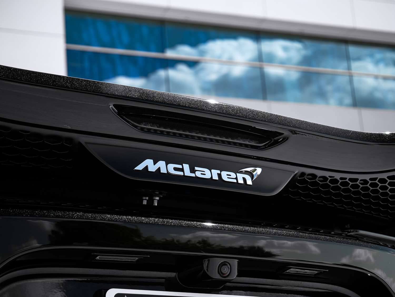 2023 McLaren GT — photo 14 of 30