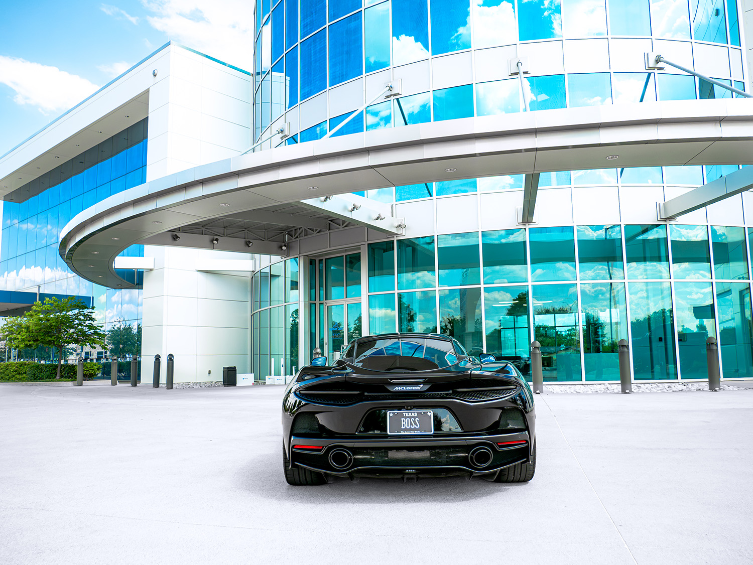 2023 McLaren GT — photo 4 of 30