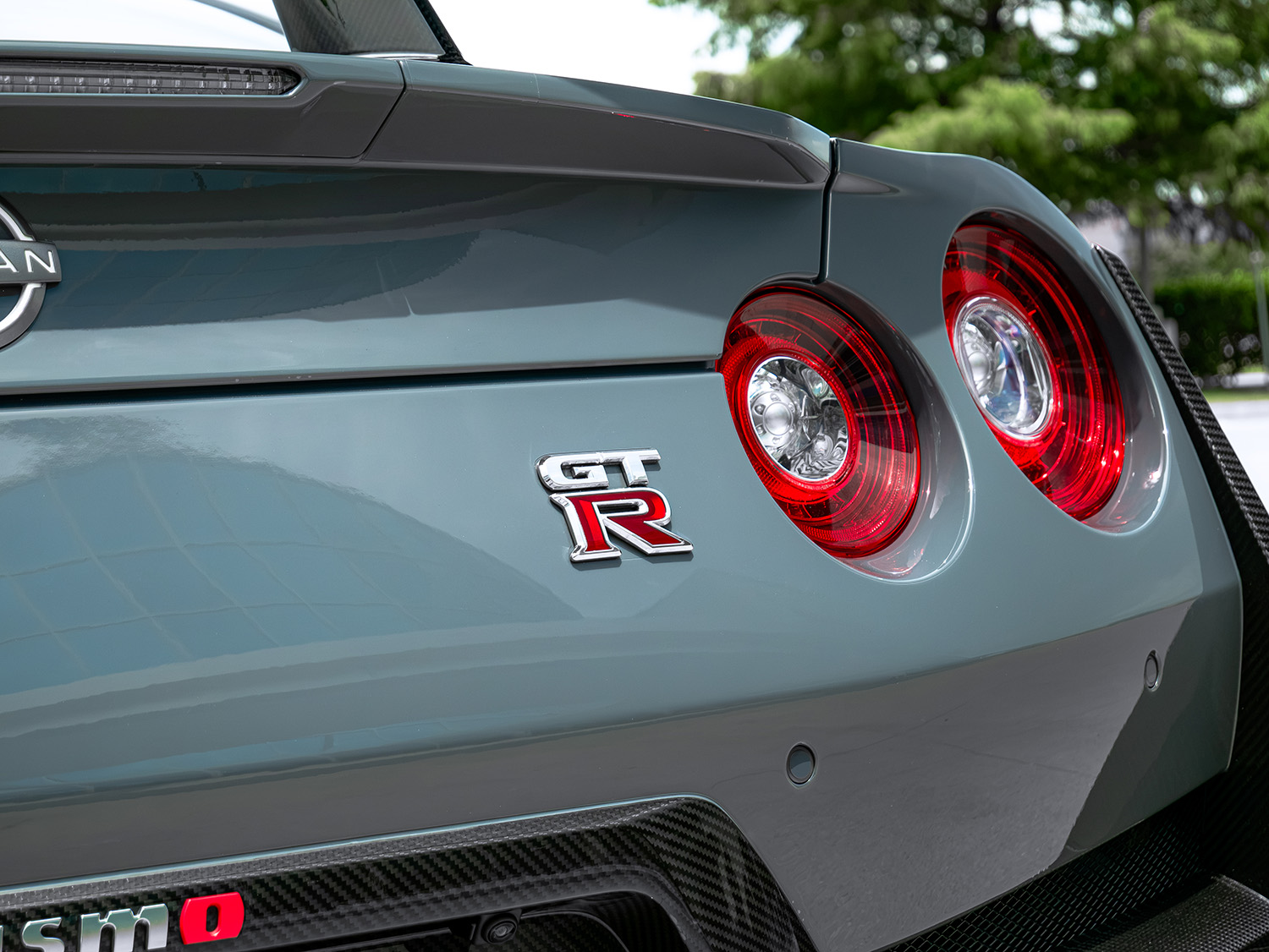2024 Nissan GT-R NISMO — photo 17 of 30
