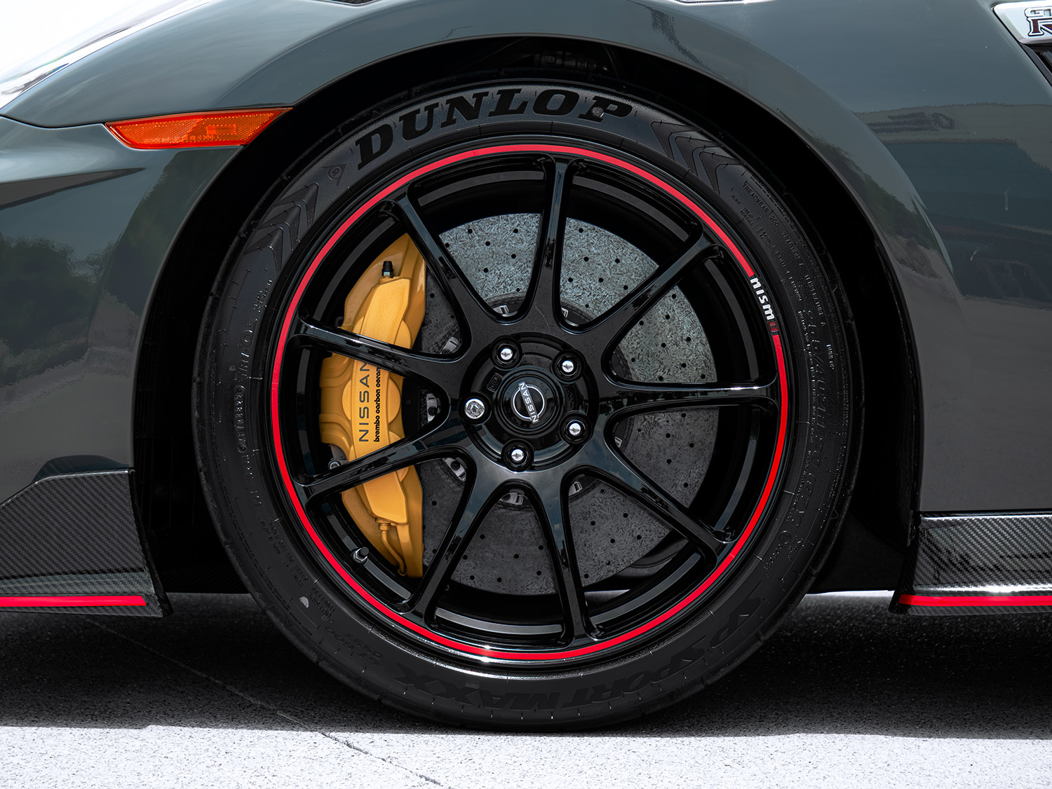 2024 Nissan GT-R NISMO — photo 26 of 30