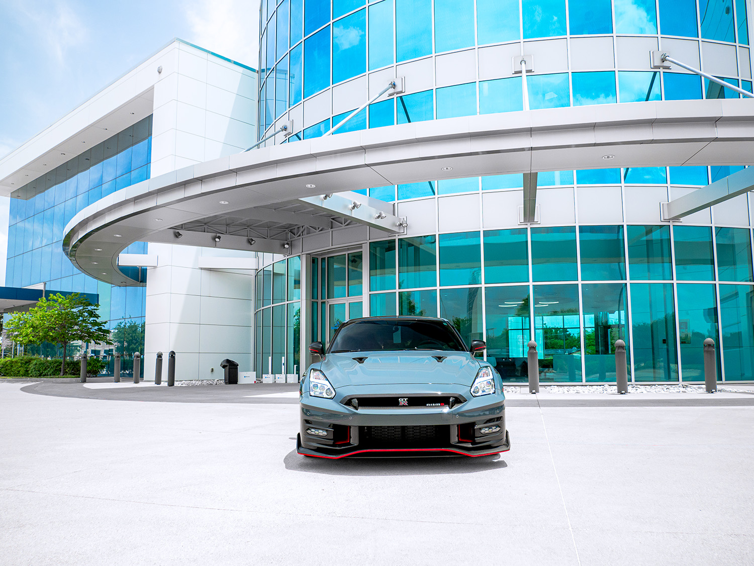 2024 Nissan GT-R NISMO — photo 8 of 30